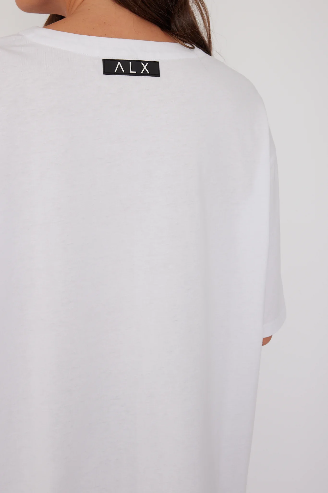 Alexandra - NIX V-Neck Tee - Image 31