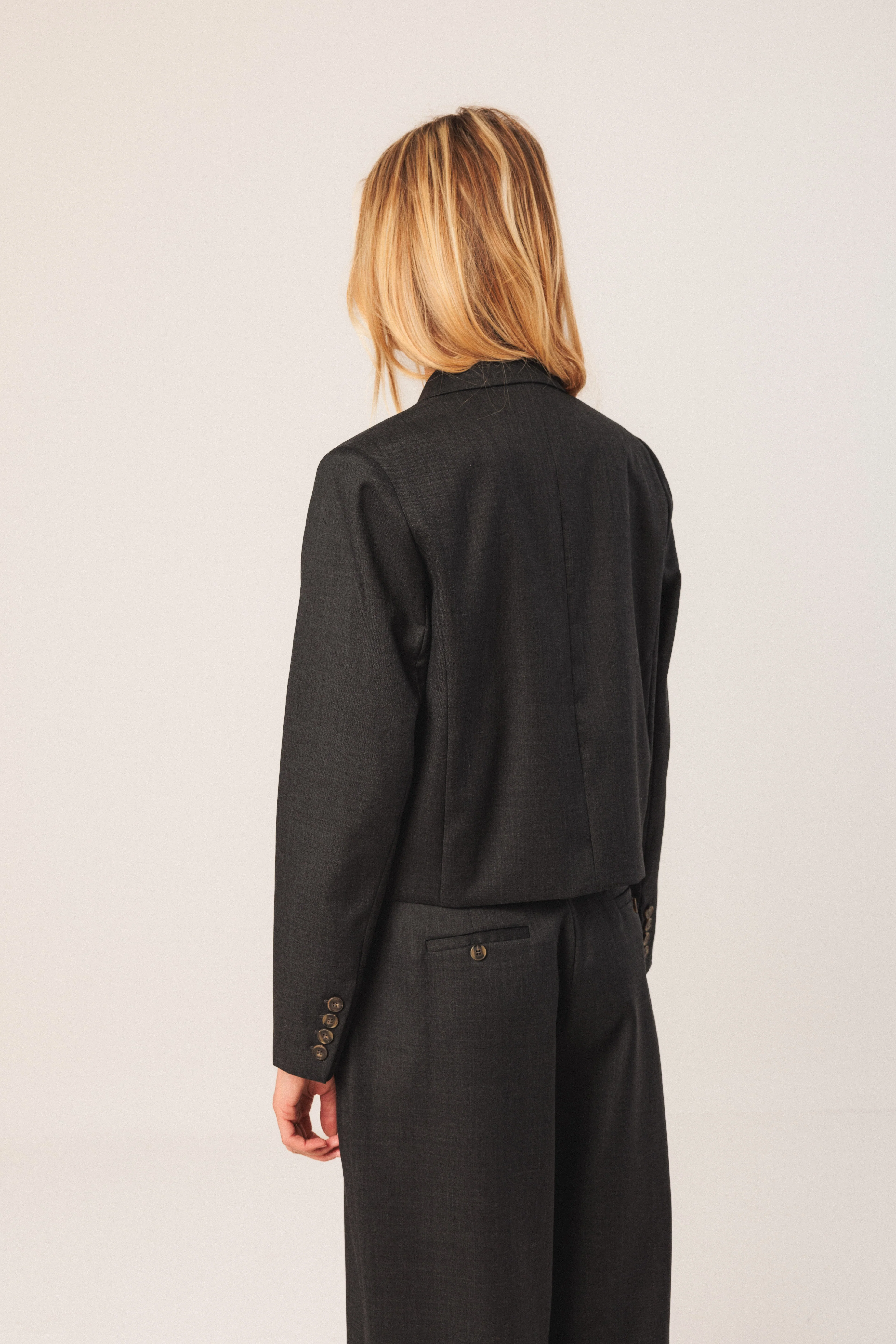 INDI&COLD - Lapel Crop Blazer - Image 4