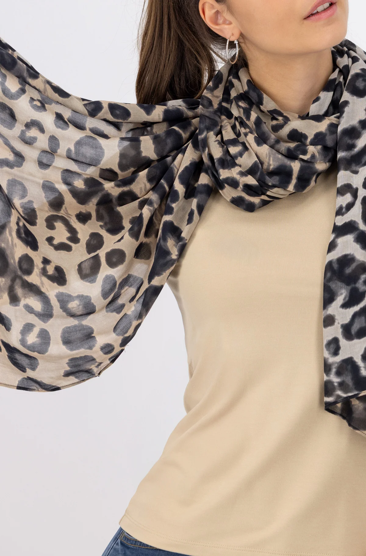 Monari - Leopard Print Scarf - Image 4