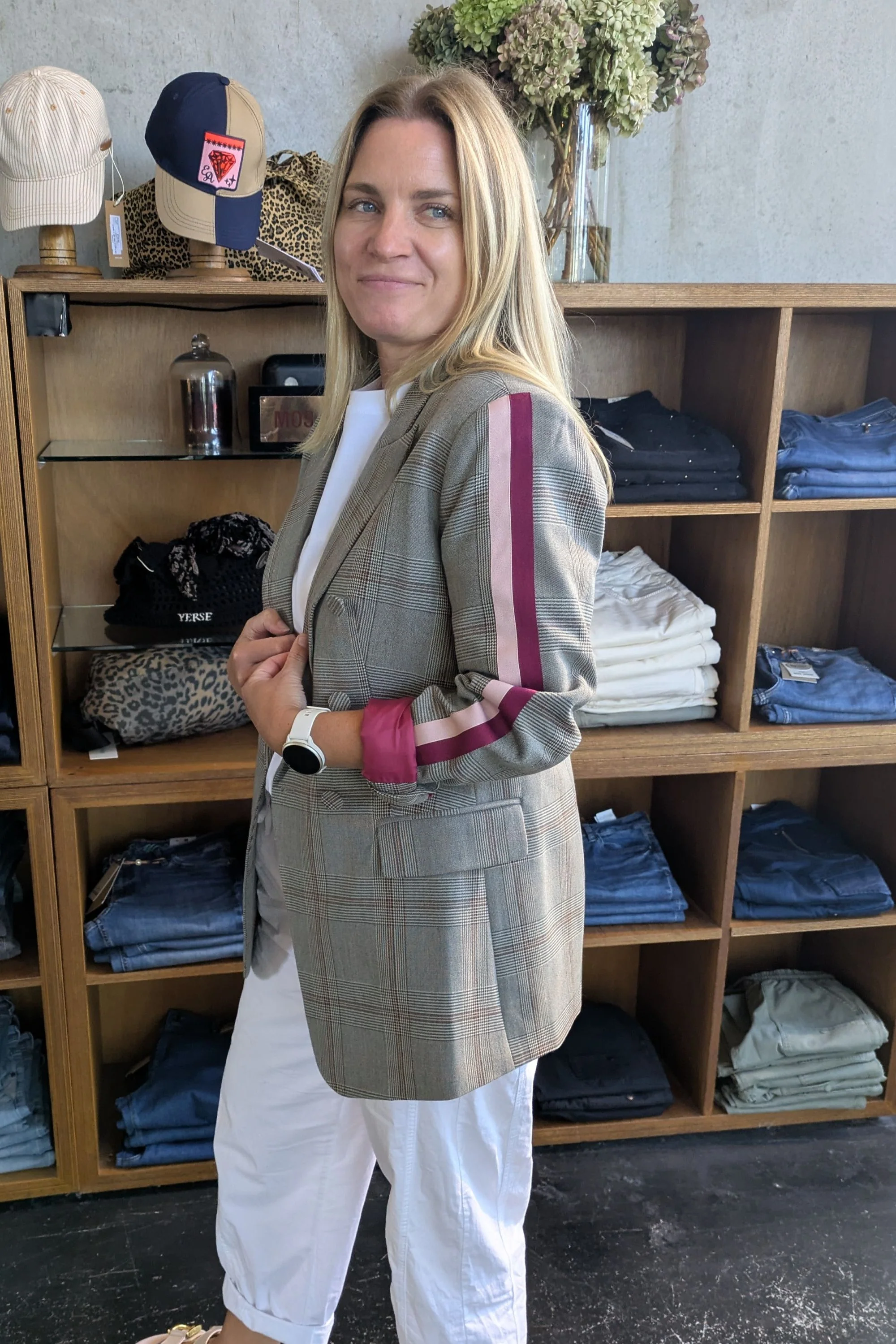 Sophie Moran - Checked Blazer - Image 10