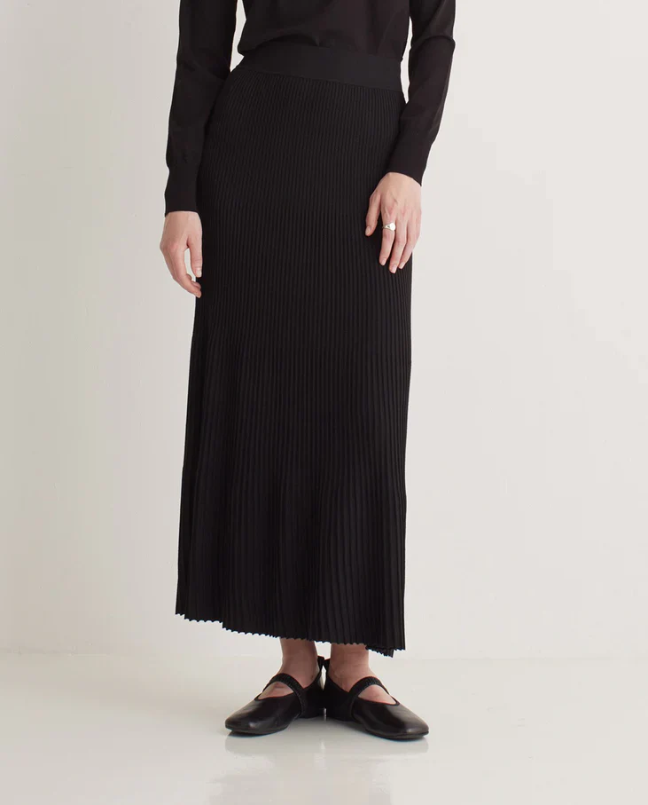Yerse - Pleated Midi Skirt - Image 3